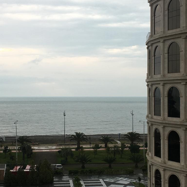 Orbi Sea Towers Batumi Apartamento Exterior foto